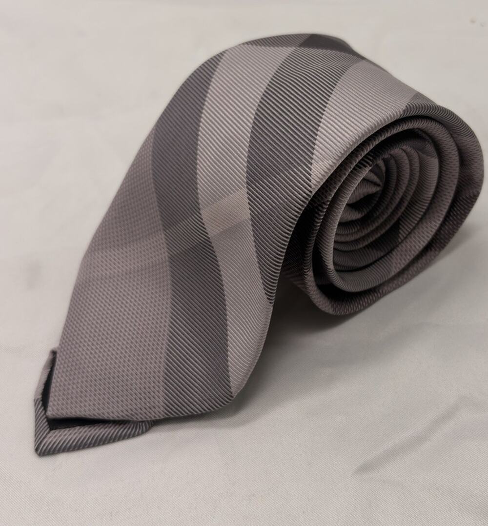 Burberry London Mens 100% Silk Tie Purple Gray Made in Italy